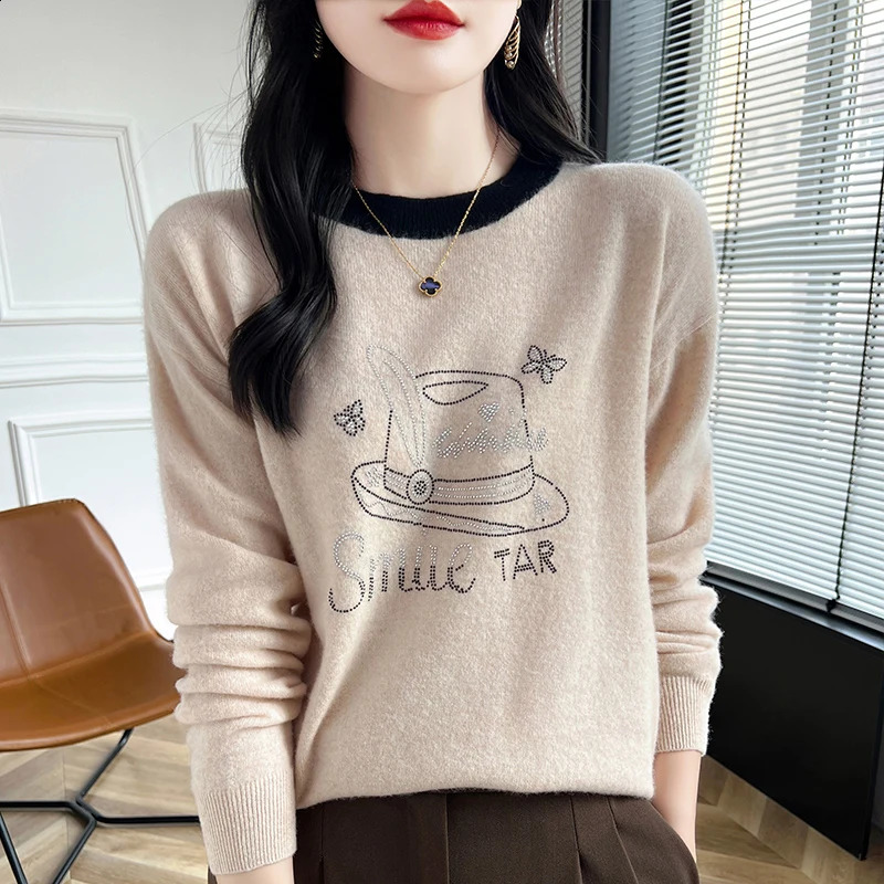 Autumn and Winter Womens Sweater Hoodie Round Neck Knitted Pure Wool Loose Long Sleeve Aging Fashion Edition 240812
