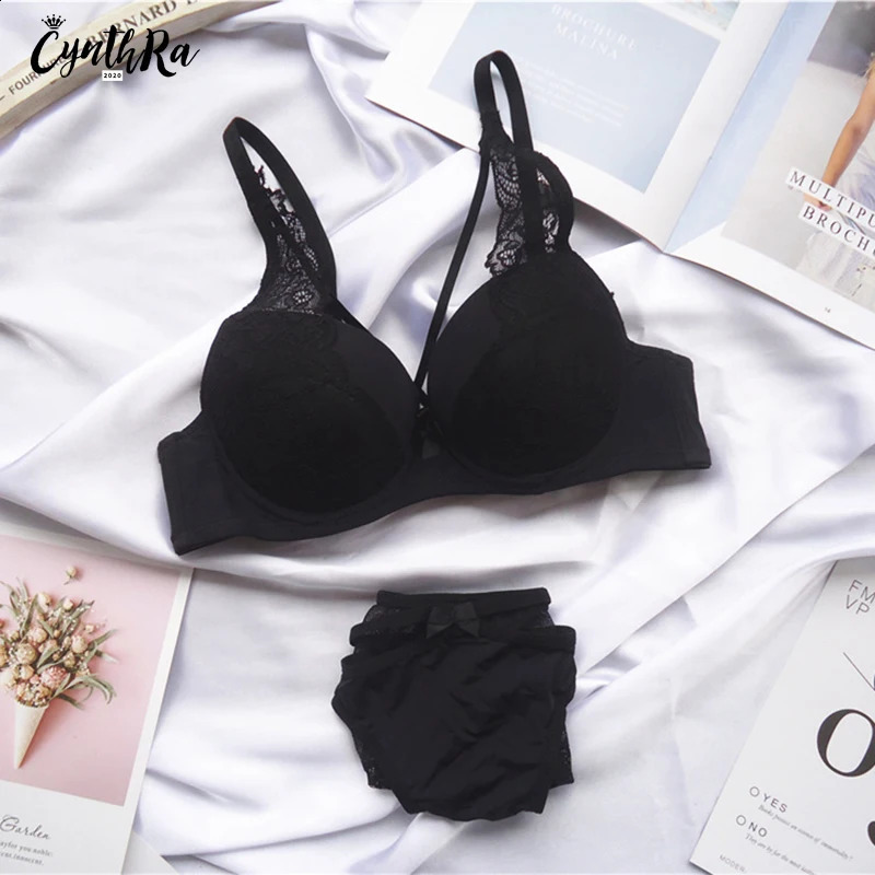 Lingerie Bra Underwear for Women Sexy Section Breathable Female Large Plus Size Lace Push Up Bralette Bra and Panty Set 240812