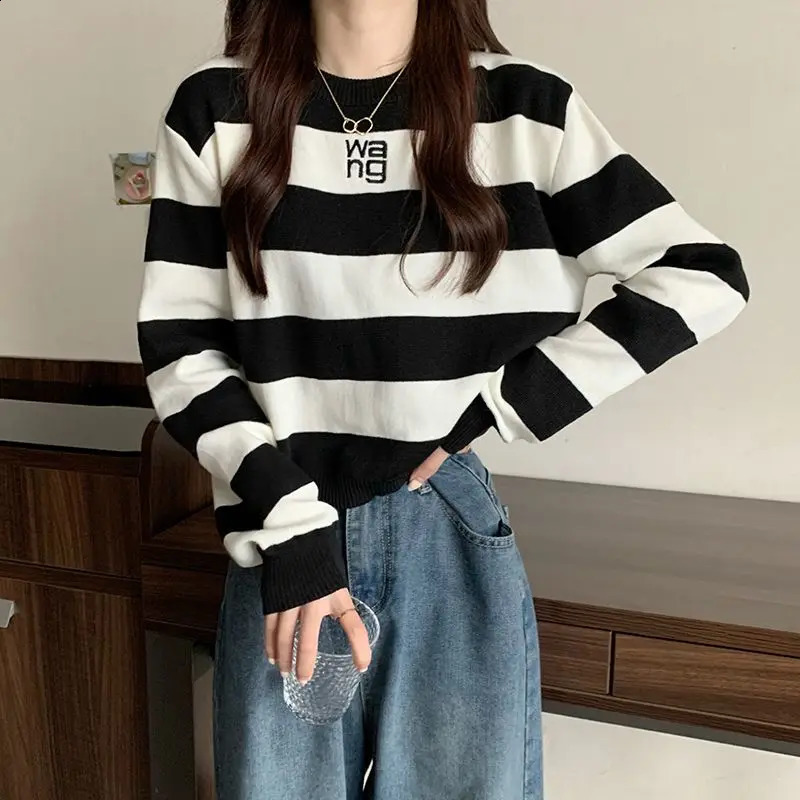 Preppy Style Autumn Winter Sweaters Womens Round Neck Striped Letter Contrast Color Fashion Loose Long Sleeve Knitted Tops 240812
