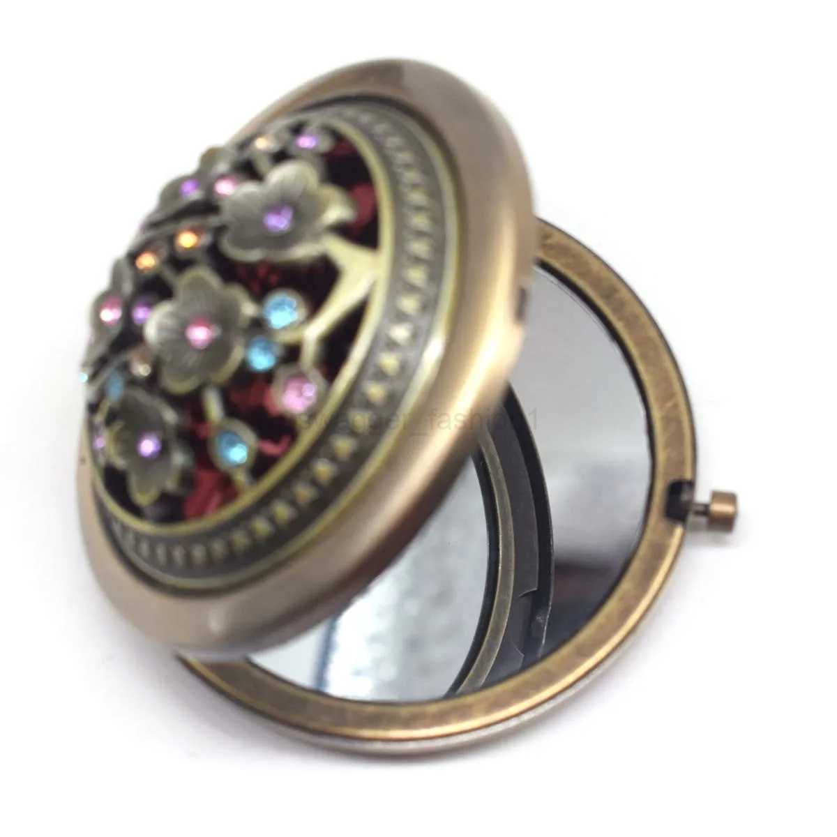 Bronze Color Flower Diamond Metal Portable Pocket Mirror Mini Two-sides Folding Makeup Mirror Vintage Butterfly Cosmetic MirrorsXJ240813