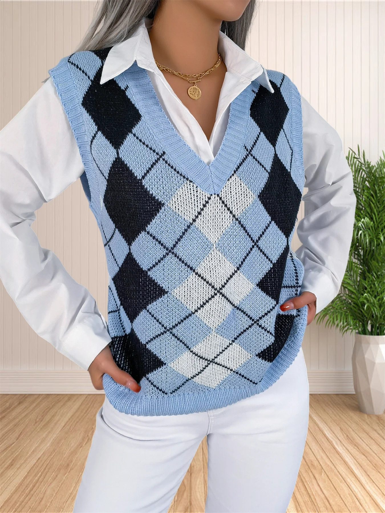 Womens Loose V-Neck Preppy Style Argyle Plaid Knitted Sweater Vest 240812