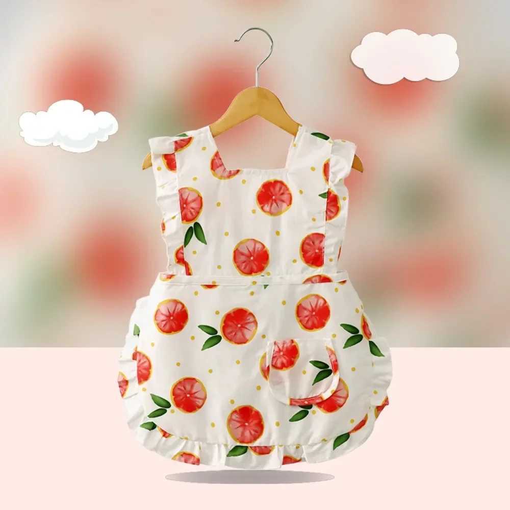 Bibs Burp Cloths Baby Sleeveless Cotton Bibs Waterproof Saliva Apron Cartoon Eating Rice Feeding Burp Cover Toddler Infant Clothing AccessoriesL4812