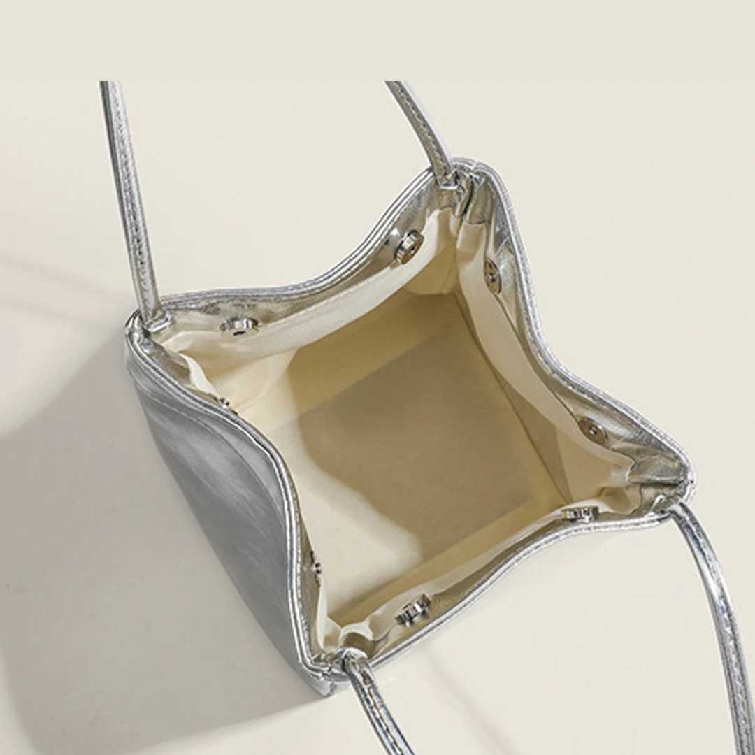 New Arrival Womens Silver Bucket Bag New Fashionable Simple Lunch Box Bag Niche Western Texture Handheld Small Bag T250408