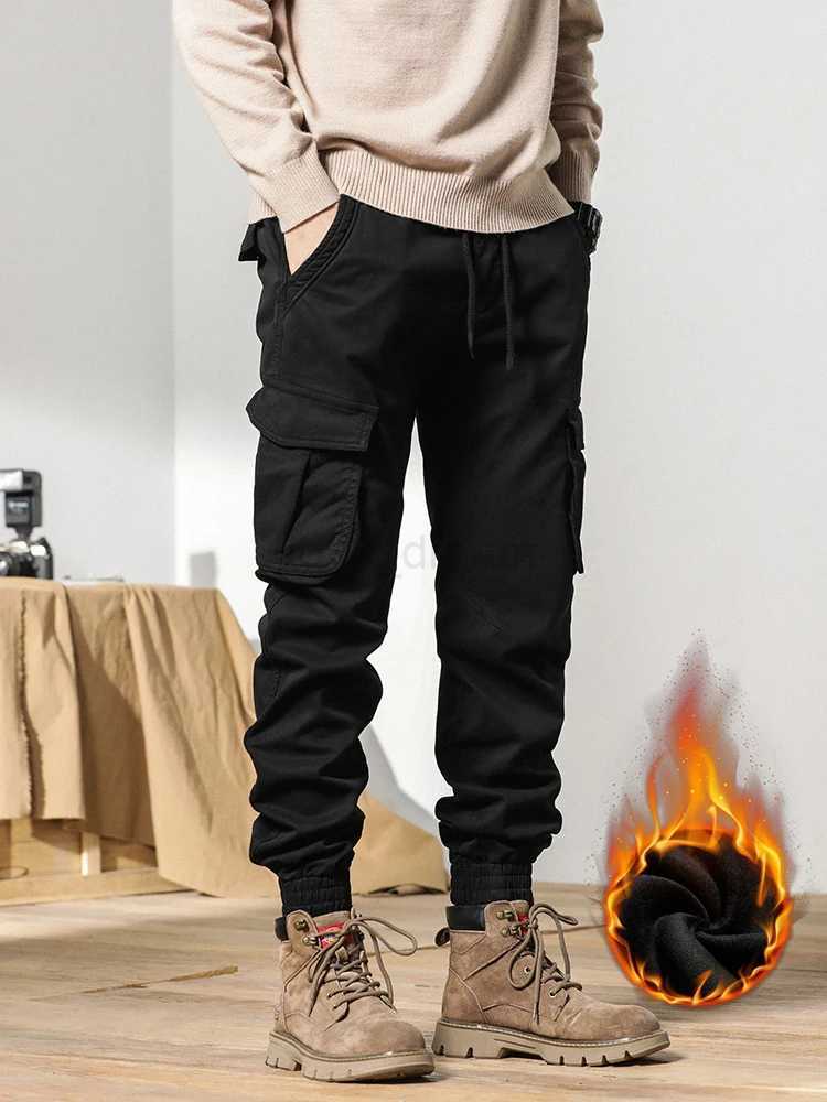 2023 New Multi-Pockets Winter Cargo Pants Men Fleece Liner Thick Warm Slim Fit Joggers Streetwear Casual Cotton Thermal TrousersXJ240813
