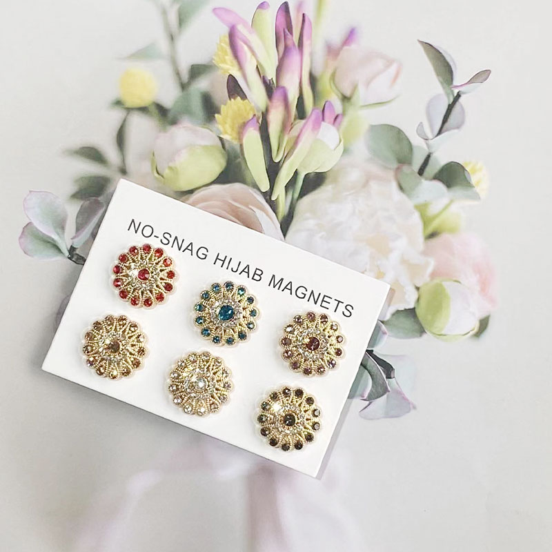 Small diamond flower magnetic buckle scarf buckle collar clip magnetic suction buckle brooch scarf shawl fixed anti light magnetic buckle