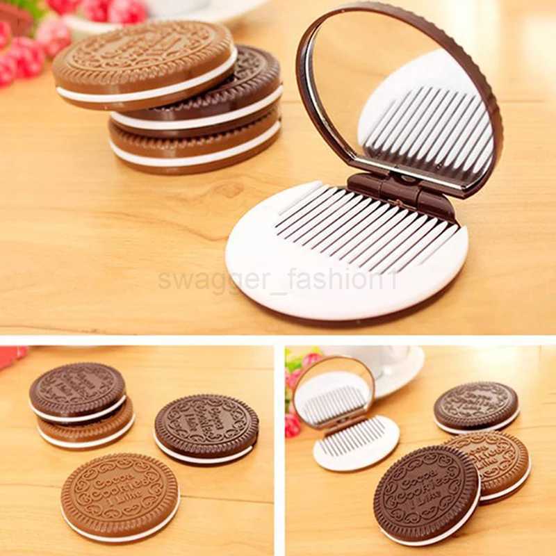 Portable Mini Pocket Mirror With Comb Brown Cute Chocolate Cookie Shaped Design Mirror Makeup Chocolate Folding Comb Makeup GiftXJ240813