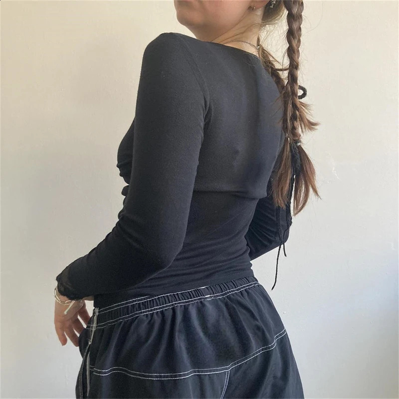 Xingqing y2k crop top 2000s clothing womens Vneck lace patch work long sleeved Tshirt retro aesthetic street 240812