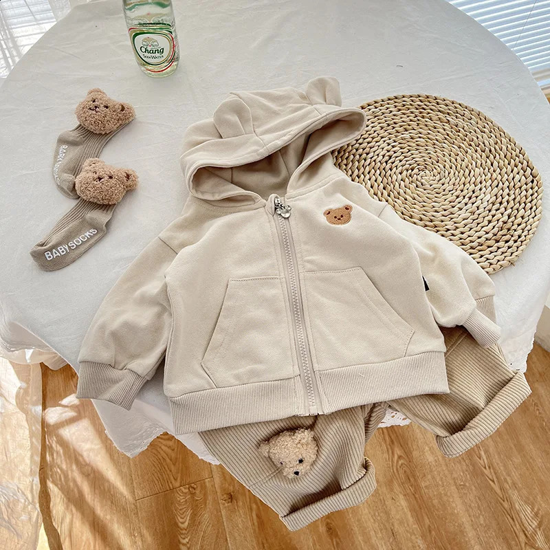 Girl Cute Bear Cardigan Simple Soft Zipper Hoodies 0-3y Infant Baby Solid Comfortable Coat Toddler Boy Pocket Coats 240806