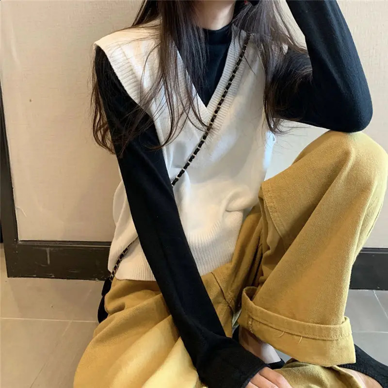 Sweater Vests Women Students V-Neck Sleeveless Knitted Basic Loose Casual Korean Style Preppy All-match Winter Candy Color Mujer 240812