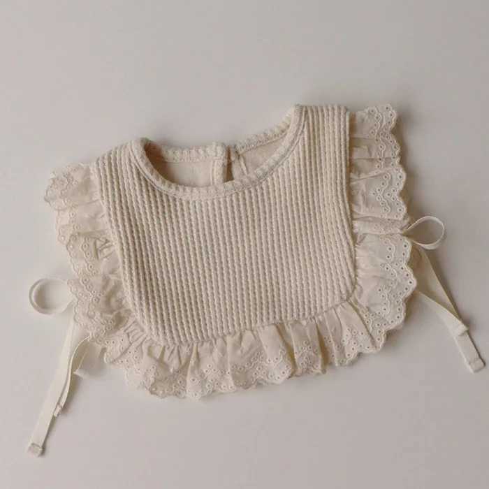 Bibs Burp Cloths 2024 Autumn New Baby Girl Lace Vest Sweet Hollow Out Princess Sleeveless Outerwear Cotton Newborn Infant Bib Knitted Vest 0-3YL4812