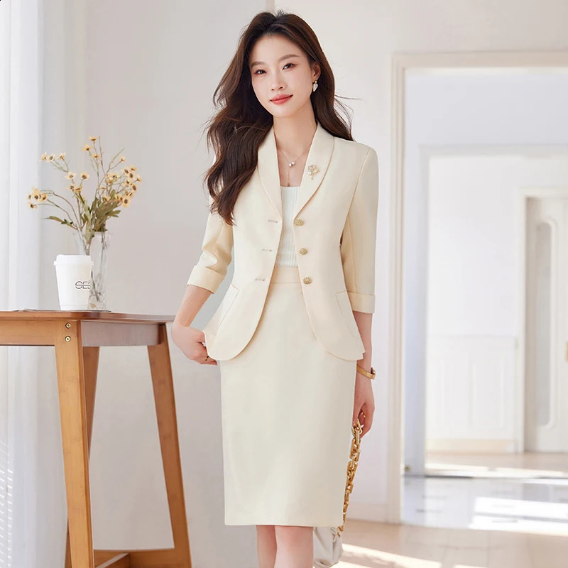 Naviu Office womens tight fitting French twopiece set half sleeved single chest short jackettight 2piece 240812