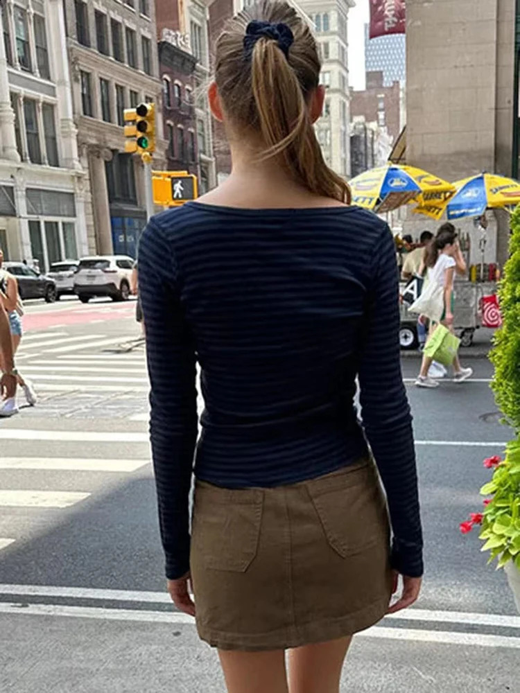 Retro striped ultrathin long sleeved Tshirt autumn casual round neck street clothing cotton womens classic Harajuku button top Y2k 240812