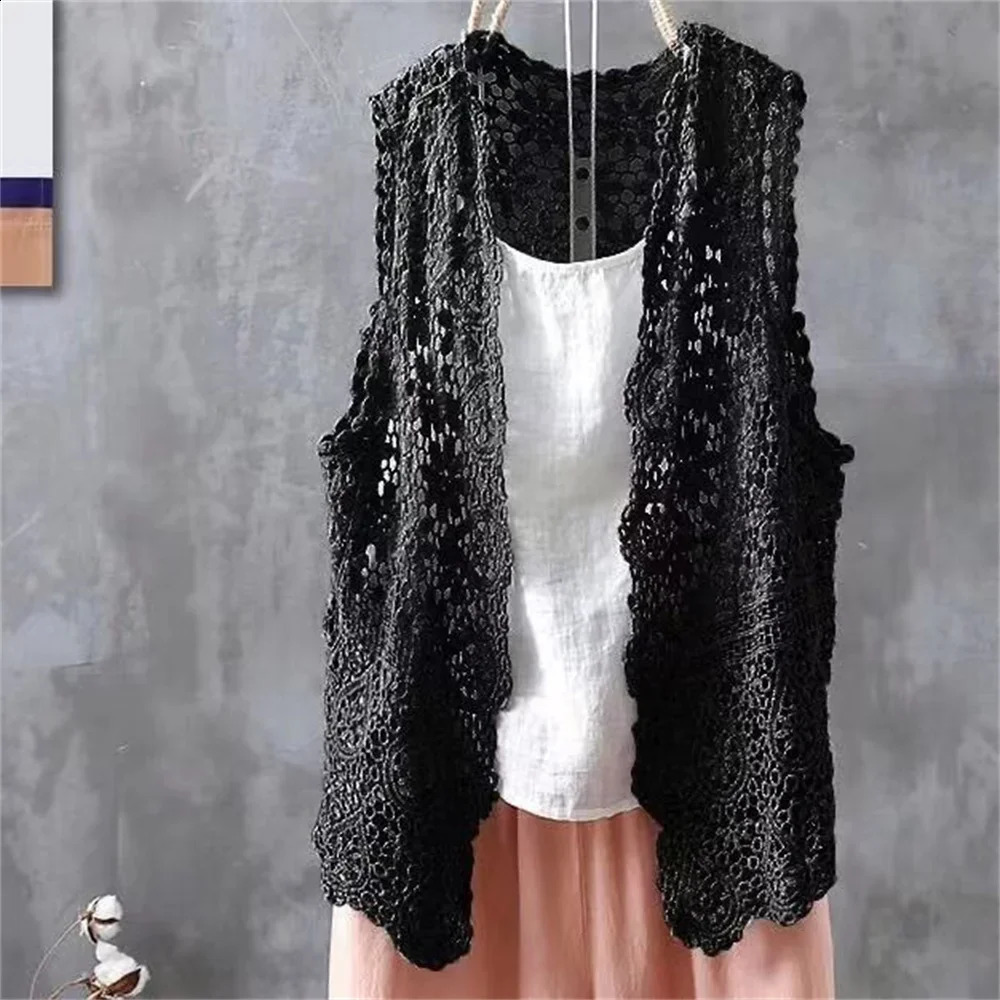 2024 Summer Loose-fitting Cardigan Ladies Air-conditioning Shirt Korean Fashion Hollow Out Knitting Clothing Womens Coat 240813