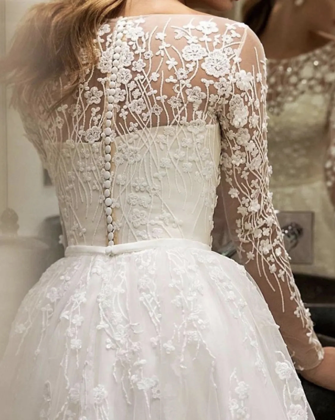 Gorgeous Sexy Round Neck Long Sleeves Fluffy Mopping Wedding Dresses Luxury Beautiful Ball Gowns Robe Appliques Lace Bride 2025