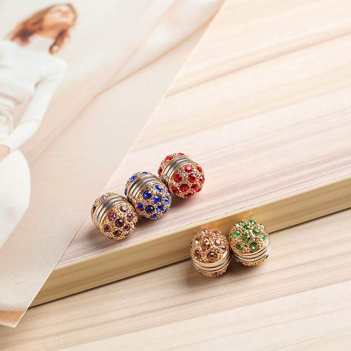 Alloy inlaid diamond magnetic buckle scarf buckle collar clip magnetic suction buckle brooch scarf shawl fixed anti light magnetic buckle
