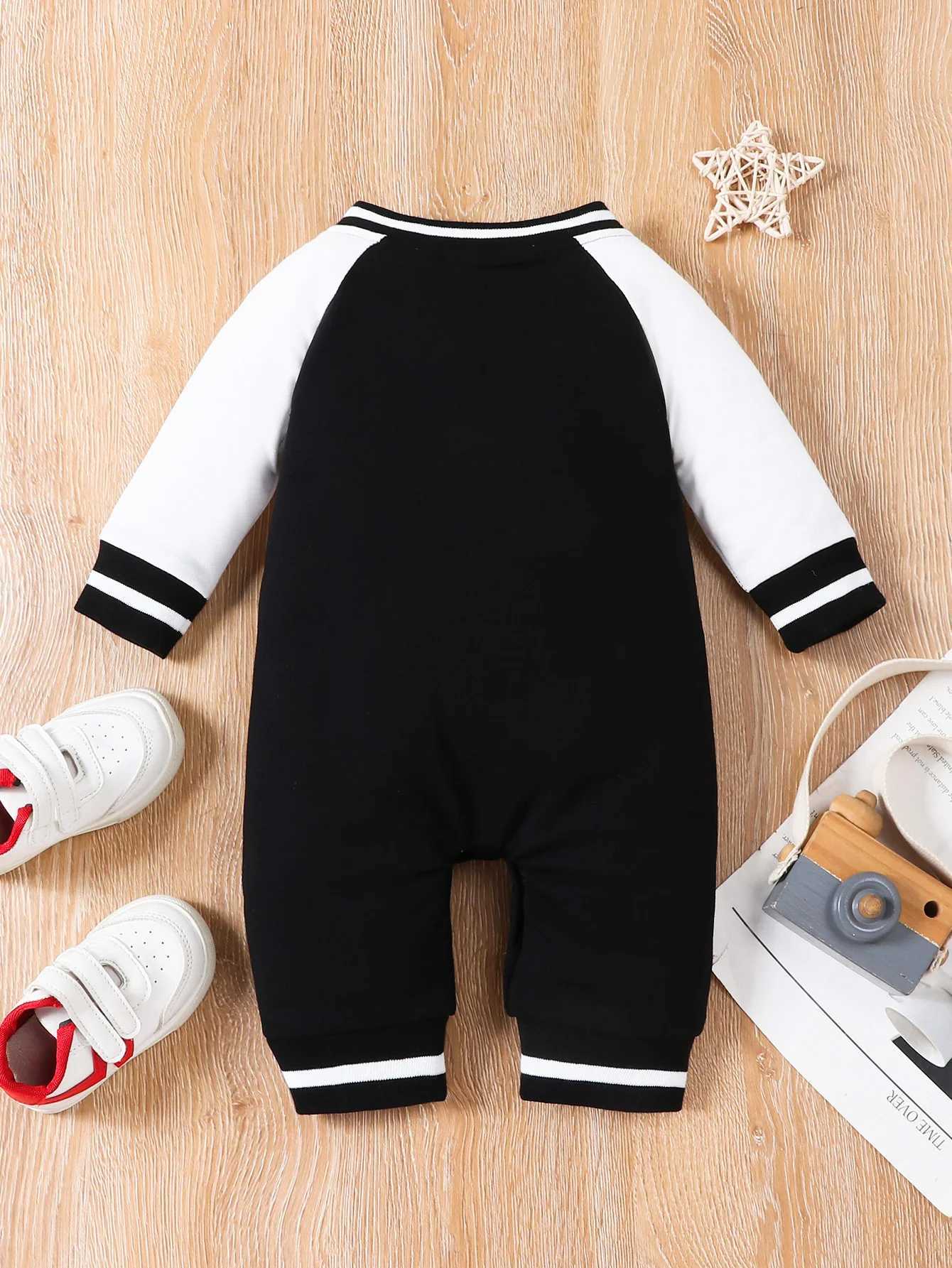 Fashionable letter printed black long sleeved round neck baby jumpsuit W240812