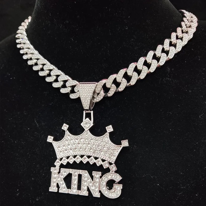 Mens Hip Hop Crown with King Pendant Necklace 13mm Crystal Cuban Chain Ice Out Sparkling Fashionable Charm Jewelry 240807wtt