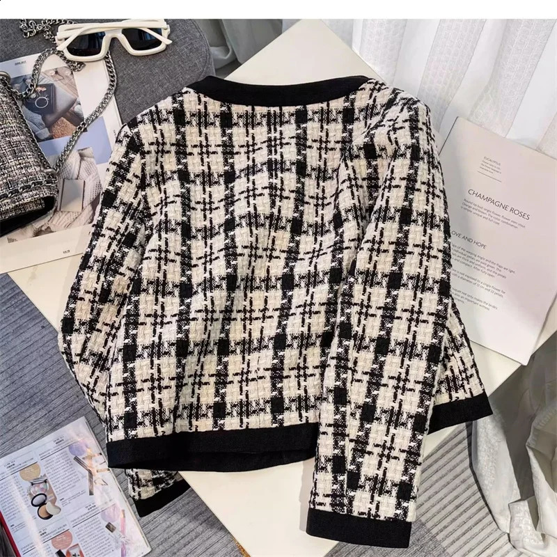 High Quality French Vintage Small Fragrance Tweed Jacket Coat Womens Spring Autumn Casual Fried Street Short Coat Plaid Outwear 240812