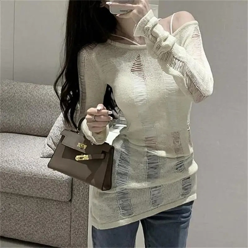 Women Dark Goth Split Hole Knit Sweaters Black Gothic Lady Hollow Out Cool Pullover Sweater Autumn Sexy See Through Pull Jumpers 240812