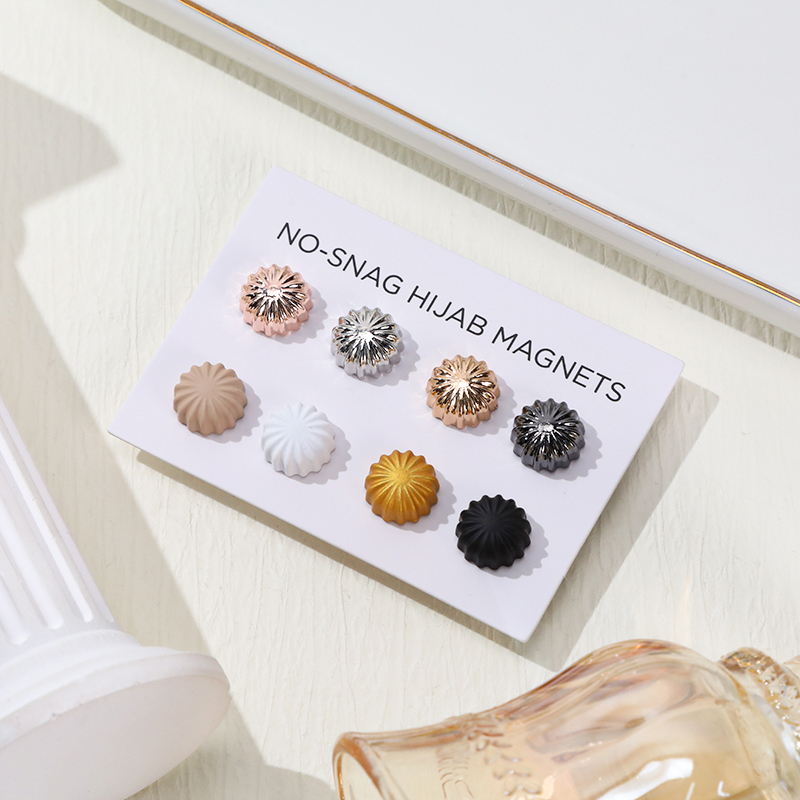 Sunflower magnetic buckle scarf buckle collar clip magnetic suction buckle brooch scarf shawl fixed anti light magnetic buckle