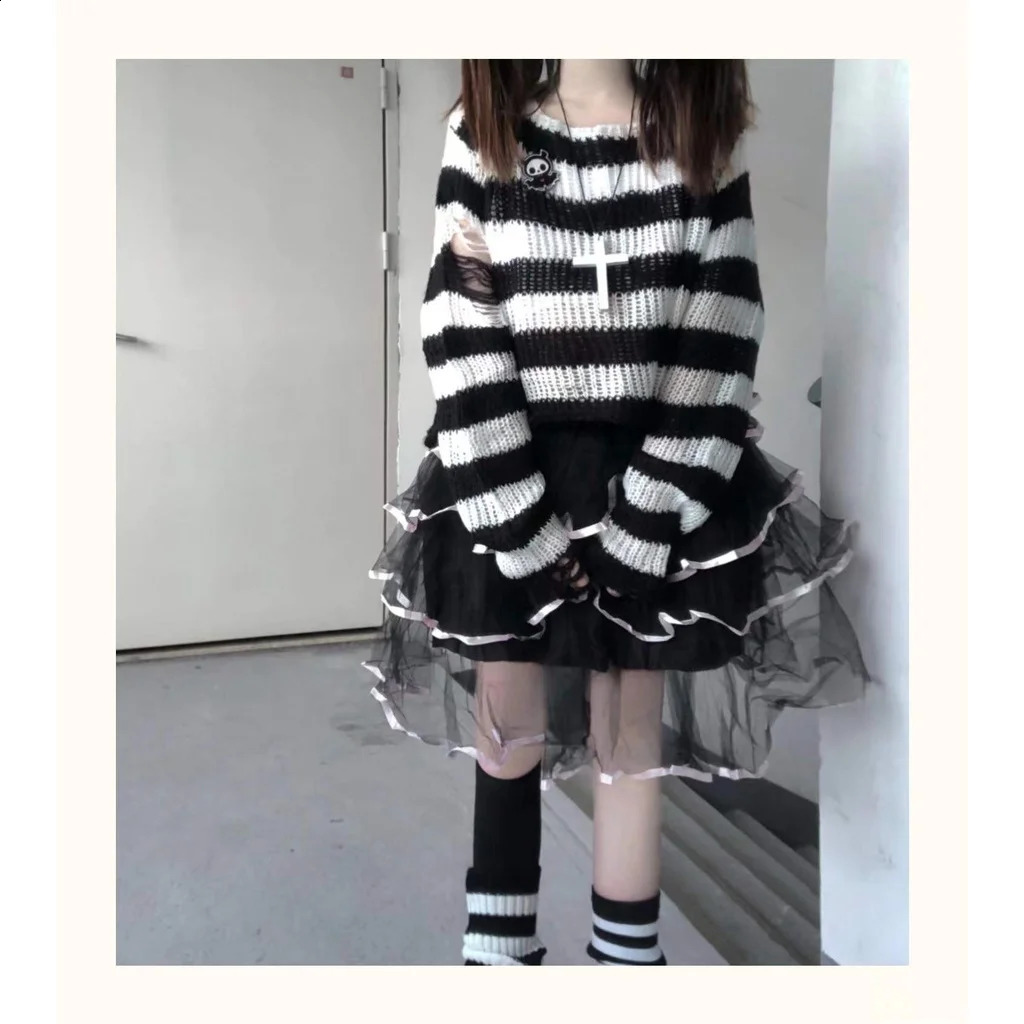 Y2K Pink Striped Gothic Sweaters Women Ripped Holes Loose Knitted Pullover Frayed Fairy Grunge Jumpers Emo Streetwear Lolita 240812