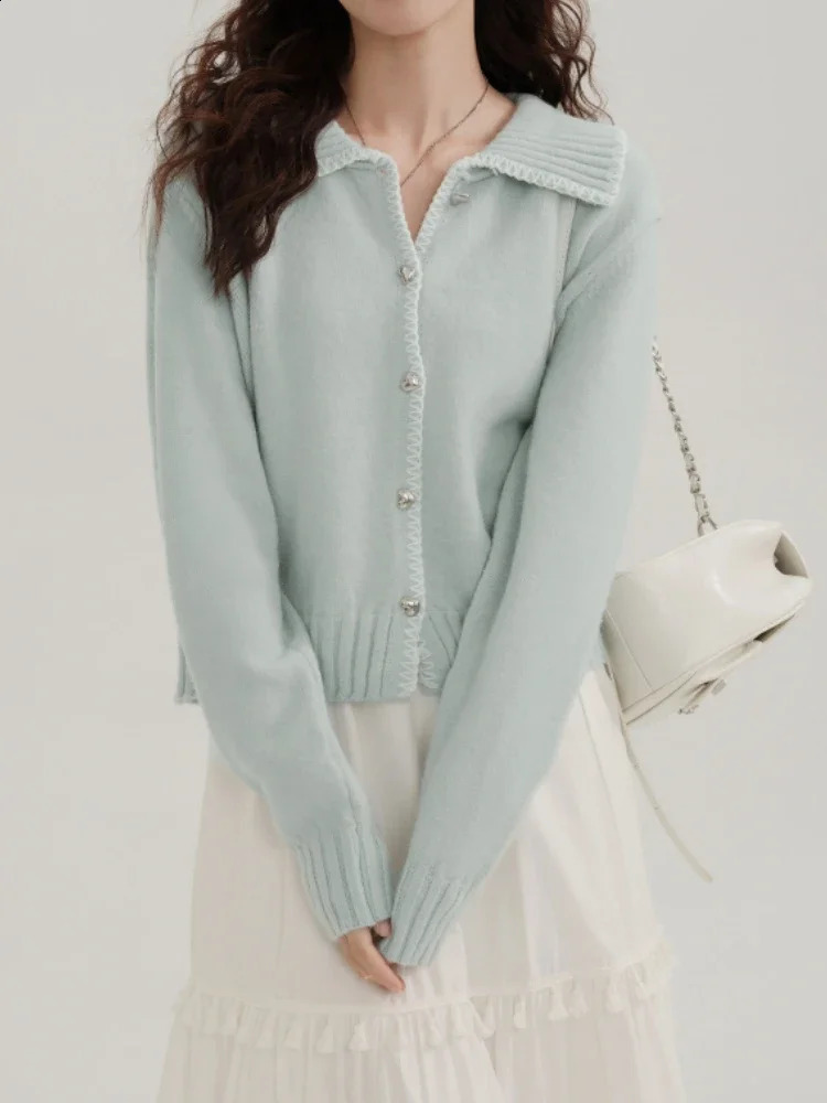 White Sweater Cardigan for Women Autumn Sweet Korean Preppy Style Knitted Top Peter Pan Collar Long Sleeve Cardigan 240812