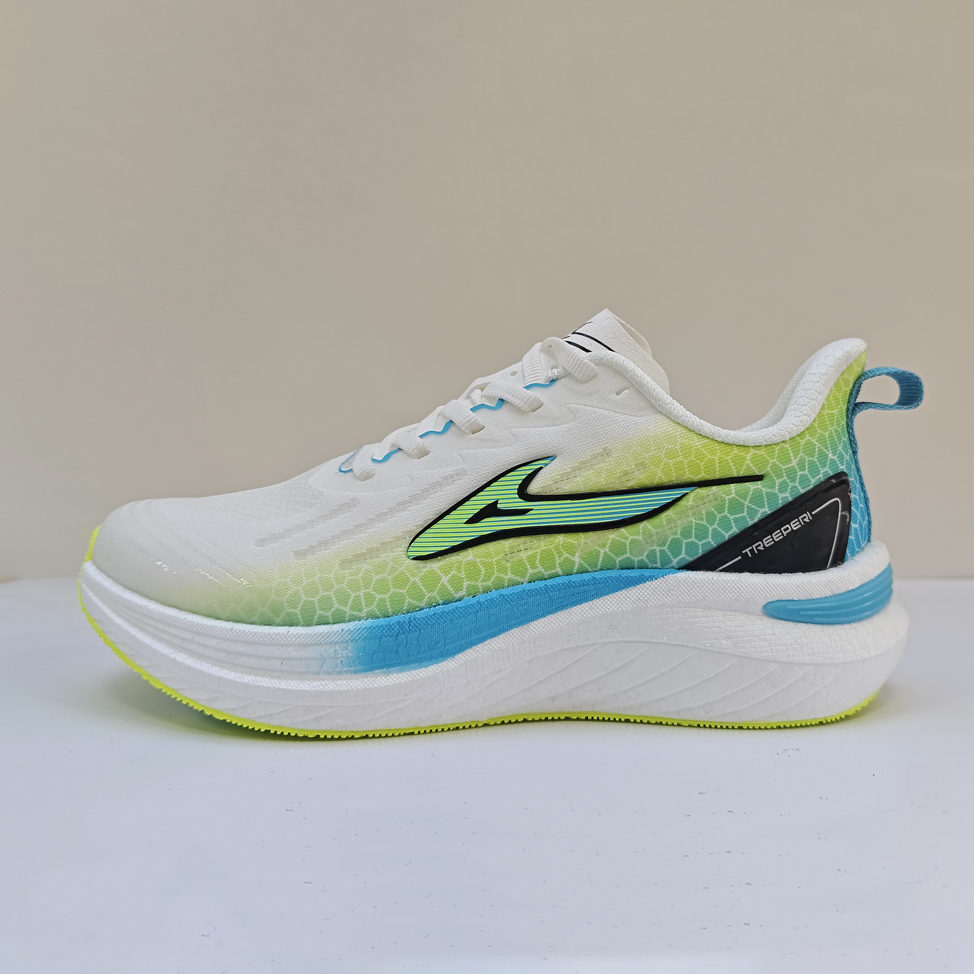 TREEPERI Wave Maker carbon fibre Speed Running Shoes men white black blue designer shoes women peach green yellow sports sneakers mens womens athletic