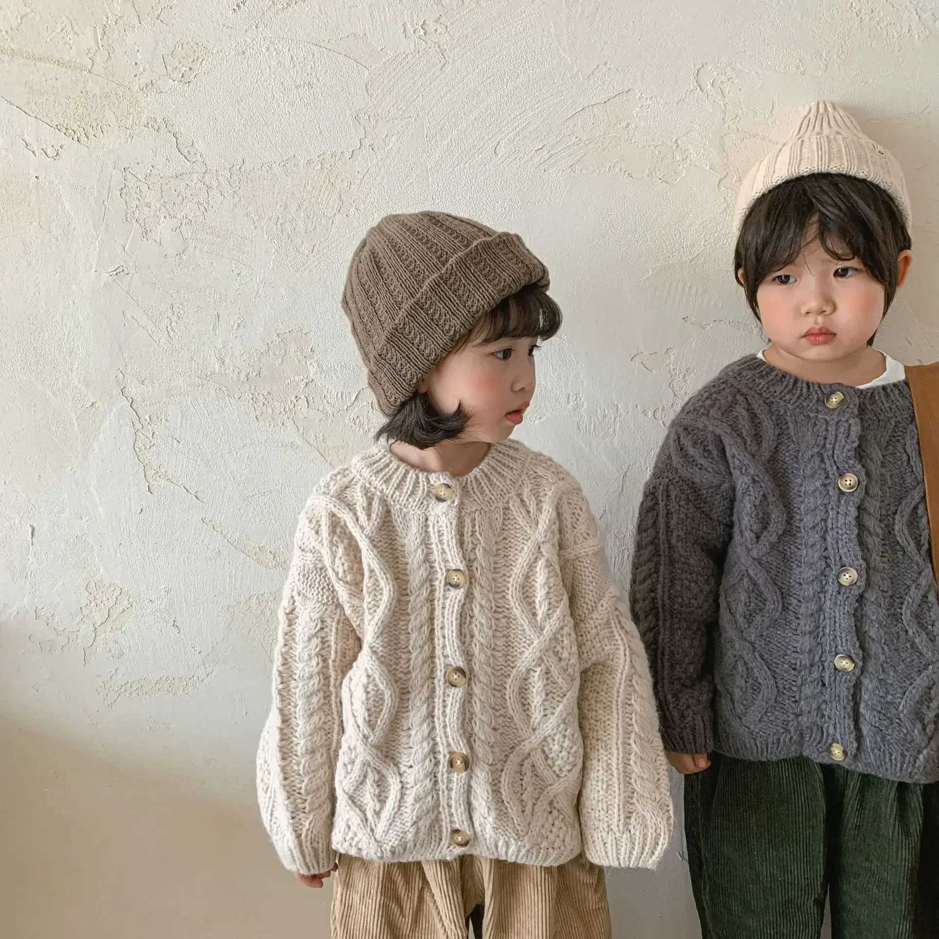 8777 Korean childrens sweater cardigan wool sweater autumn and winter 2021 baby wool linen retro cardigan wool sweater boys and girls sweater W240813