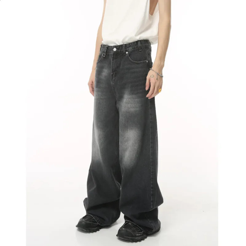 Retro mens denim pants spring And summer street wide leg loose denim pants fashionable ripped straight leg pants S-XL 240821