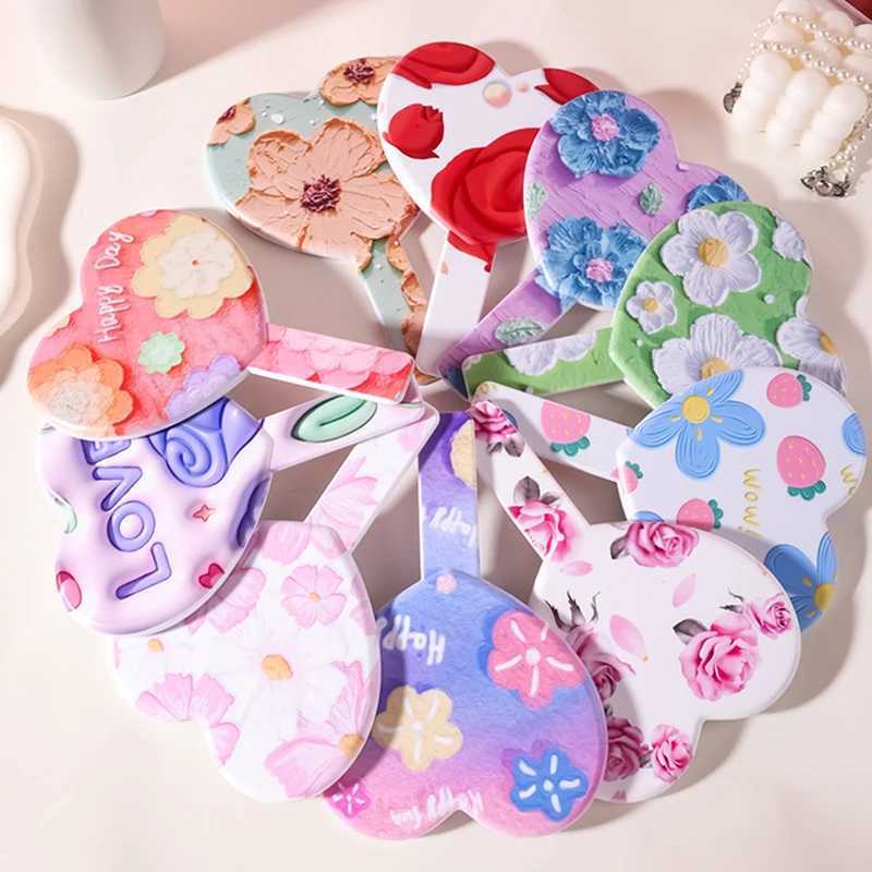 Travel portable handheld makeup mirror flower shaped love mini desktop makeup mirror 7-style beauty mirror W240813