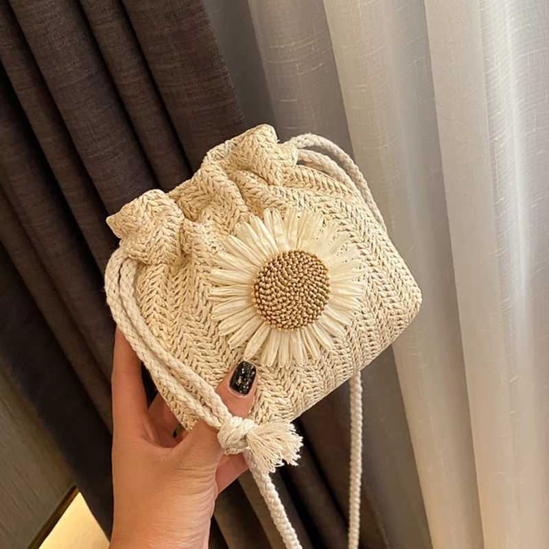 Knitted bucket bag Rattan womens summer beach shoulder bag casual handbag W240813