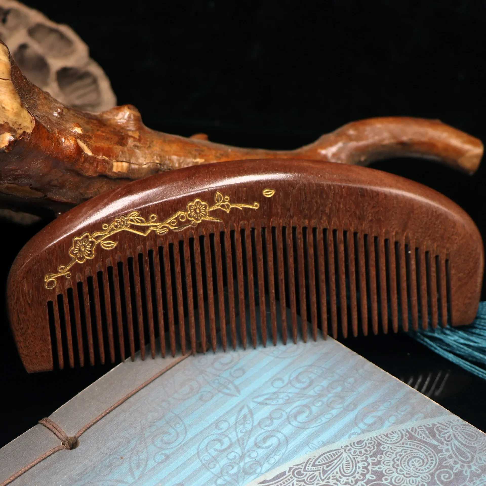 Natural peach wood comb carved peach wood scalp massager anti-static smooth comb hair care tool birthday gift W240813