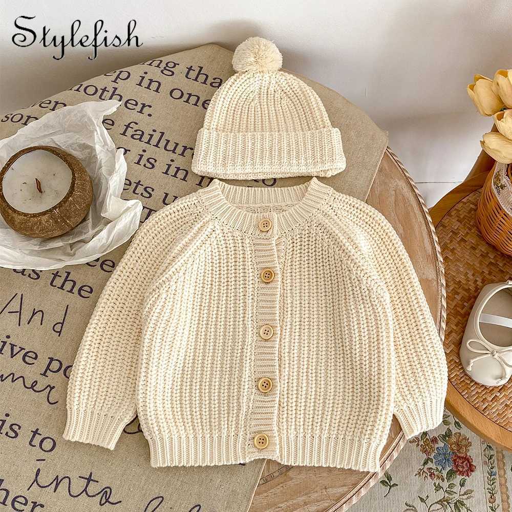 Autumn Internet celebrity fashion baby girl beige knitting long sleeve jacket newborn Cardigan sweater W240813