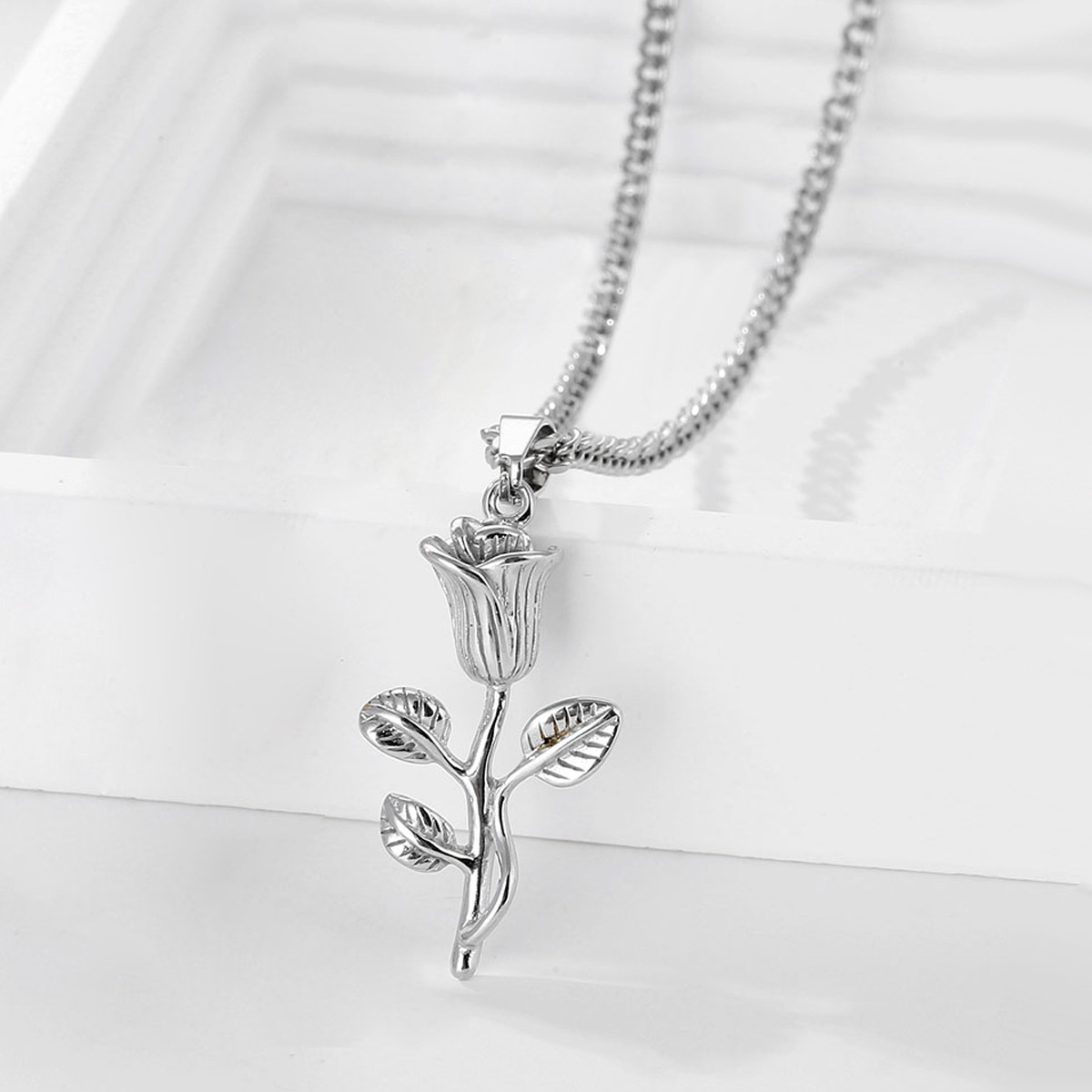Rose Folwers Pendant Necklace Stainless Steel Gold Plated Necklace Jewelry Lover Men Women Girl's Gift