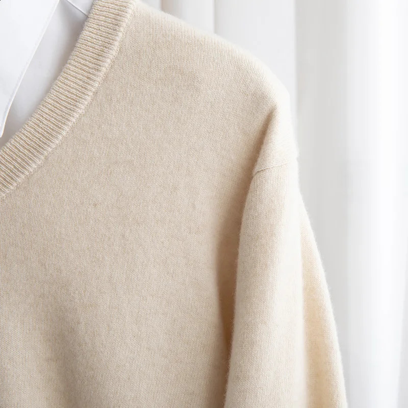 100% Merino Wool Mens V-neck Jumper Autumn/Winter Warm First-line Ready-to-wear Sweater Business Casual Mens Basic Knit Top 240821