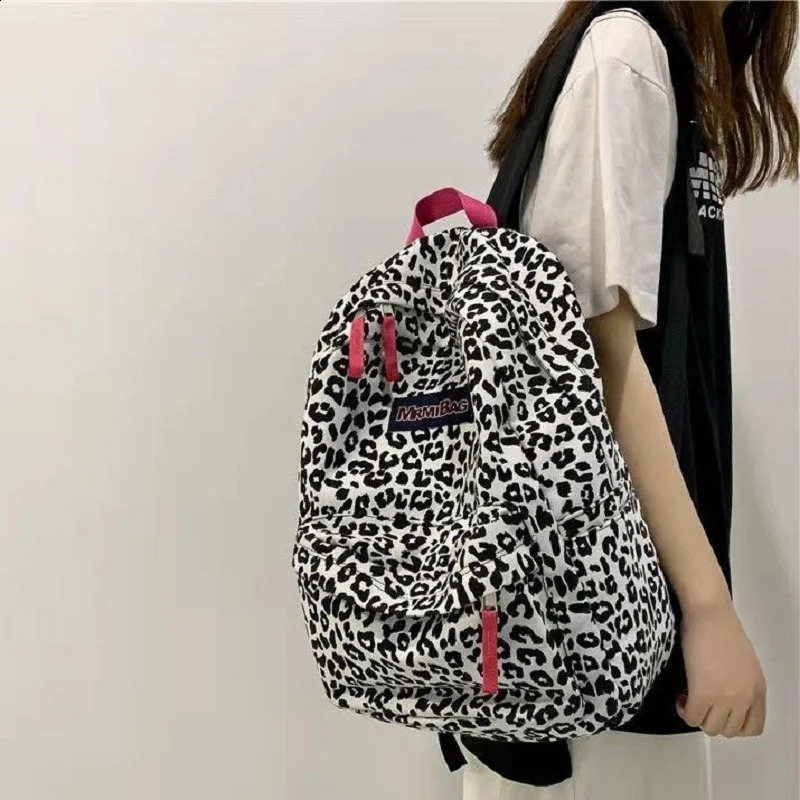 Fashion Leopard Backpacks Women Class Bag School Backpack College Student Bookbag Lightweight Large Travel Bags 240813