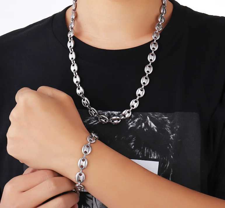 Charm Bracelets Coffee Bean Chain Necklace Stainless Steel Twisted Chain Mens Hip Hop Rap Singer Minimalist Necklace Coffee Bean Chain Q240814