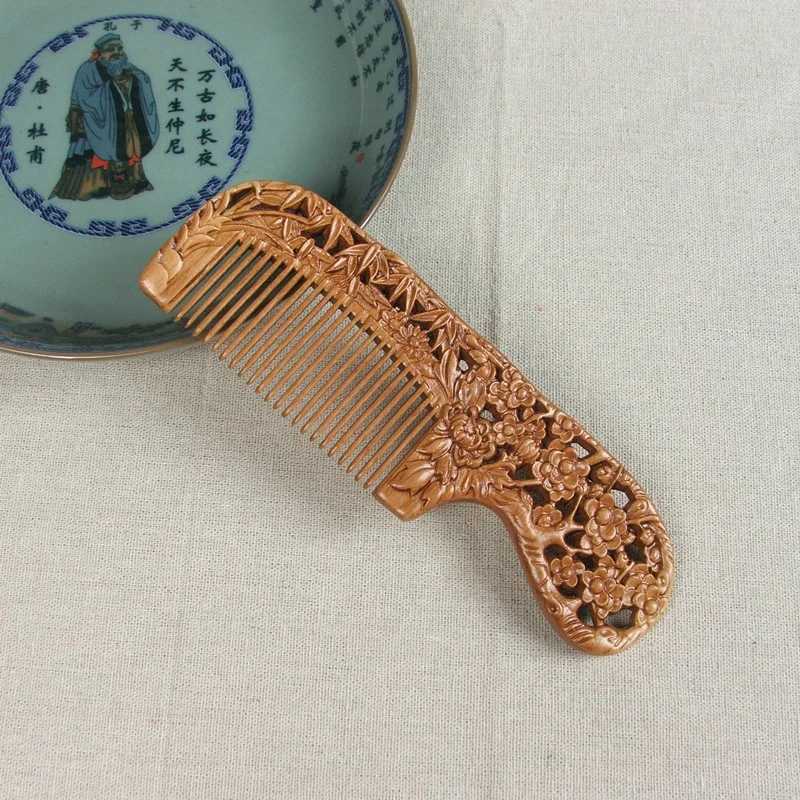 Natural peach wood comb handmade decoration carved pattern hollow outdoor handmade wooden portable girl gift massage hair comb W240813