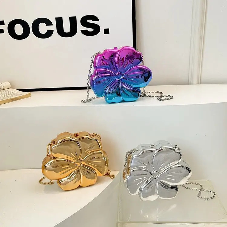 Fashion Acrylic Evening Bag Floral Shape Shoulder Crossbody Bag For Women Chain Sliver Handbags Ladies Wedding Clutch 240813