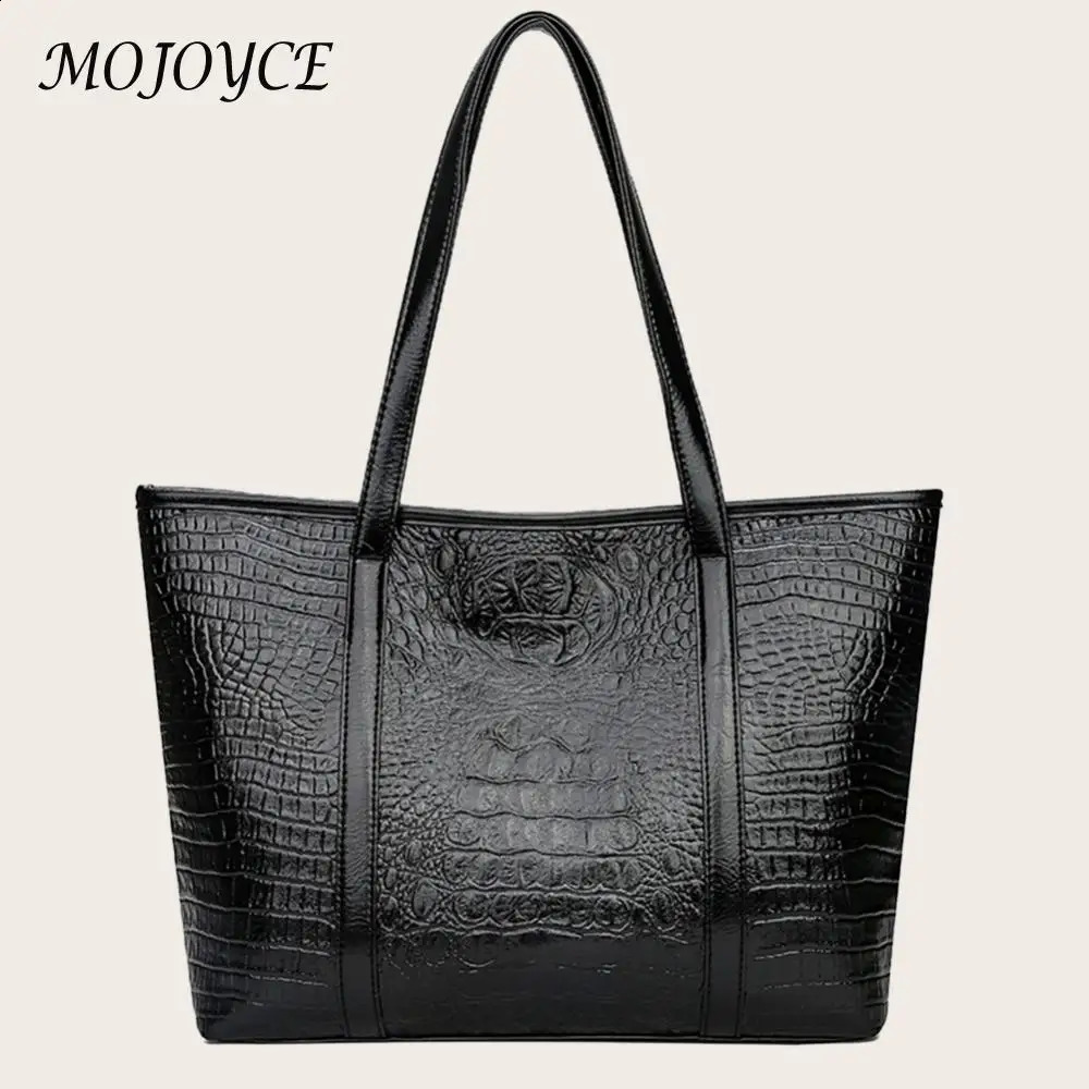 Womens large capacity handbag leather shoulder bag travel shopping 240813