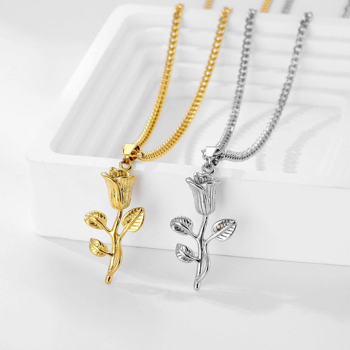 Rose Folwers Pendant Necklace Stainless Steel Gold Plated Necklace Jewelry Lover Men Women Girl's Gift