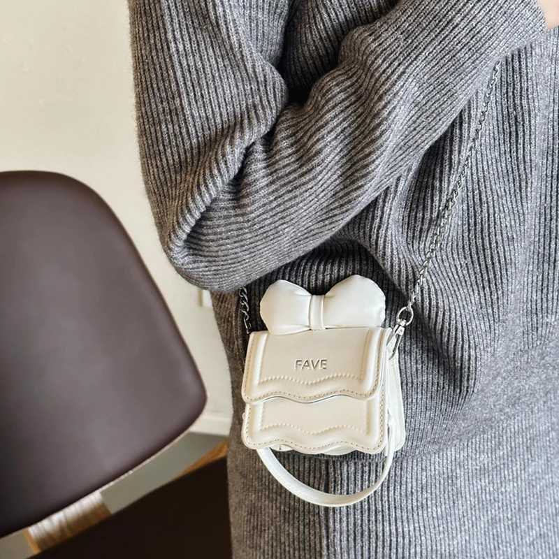 Korean Childrens Single Shoulder Bag Girls Solid Bow Decoration Preschool Princess Handbag PU Mini Cute Baby Messenger Bag W240813