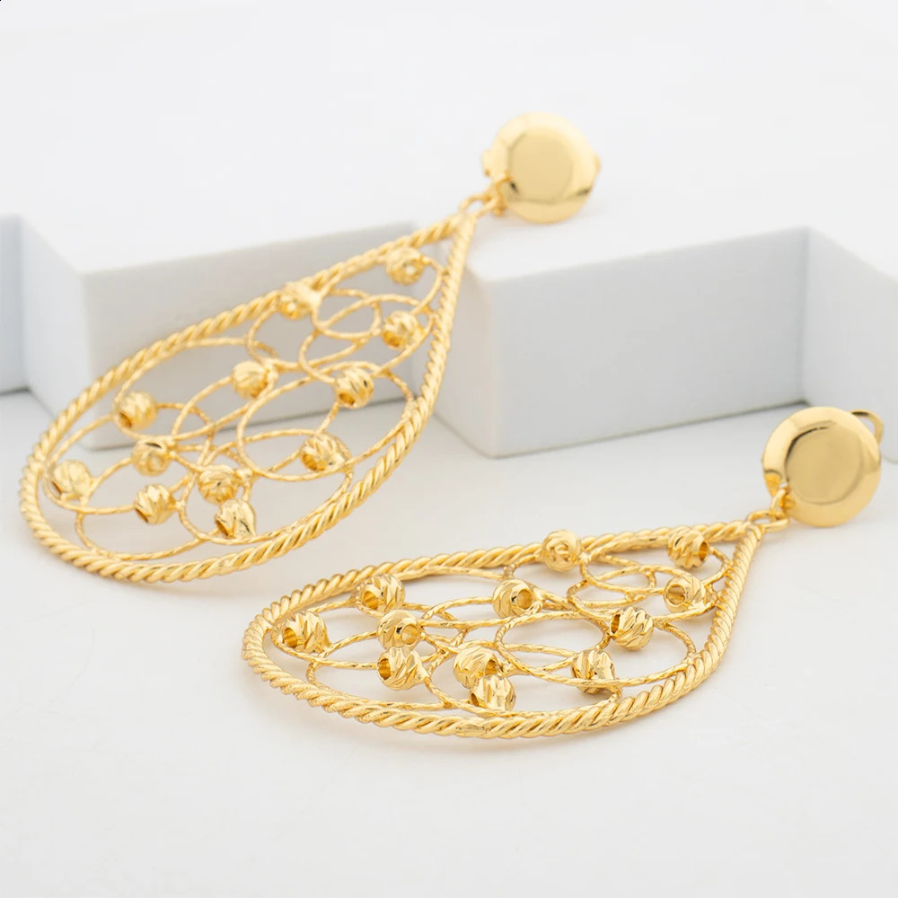 Bohemian Gold Color Pendant Earrings Necklace Bangle Ring Dubai Set Italian Fashion Womens Bride Wedding Party Gift Accessories 240813