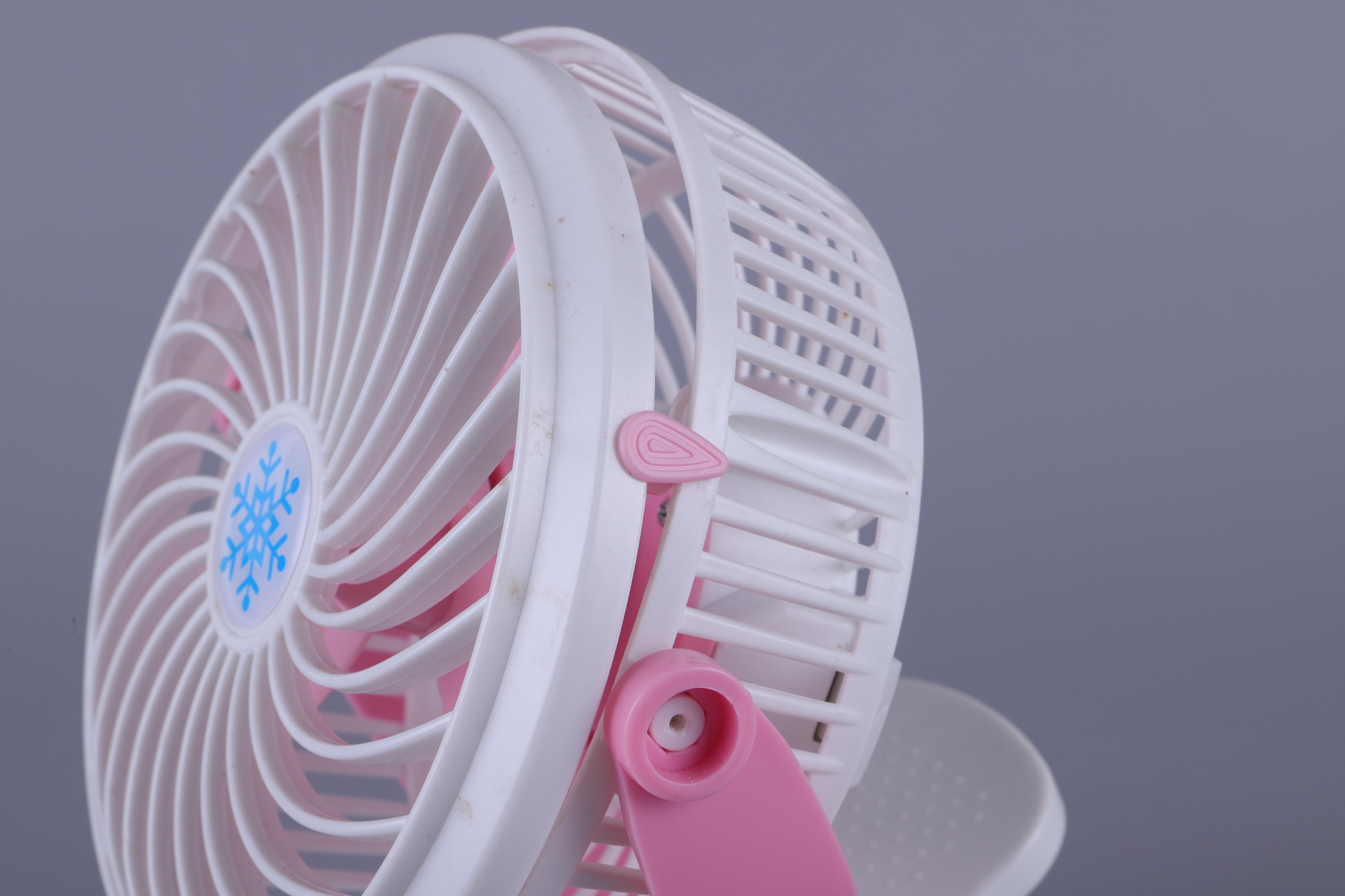 Desktop small fan with detachable battery three levels desktop air conditioning fan office silent fan