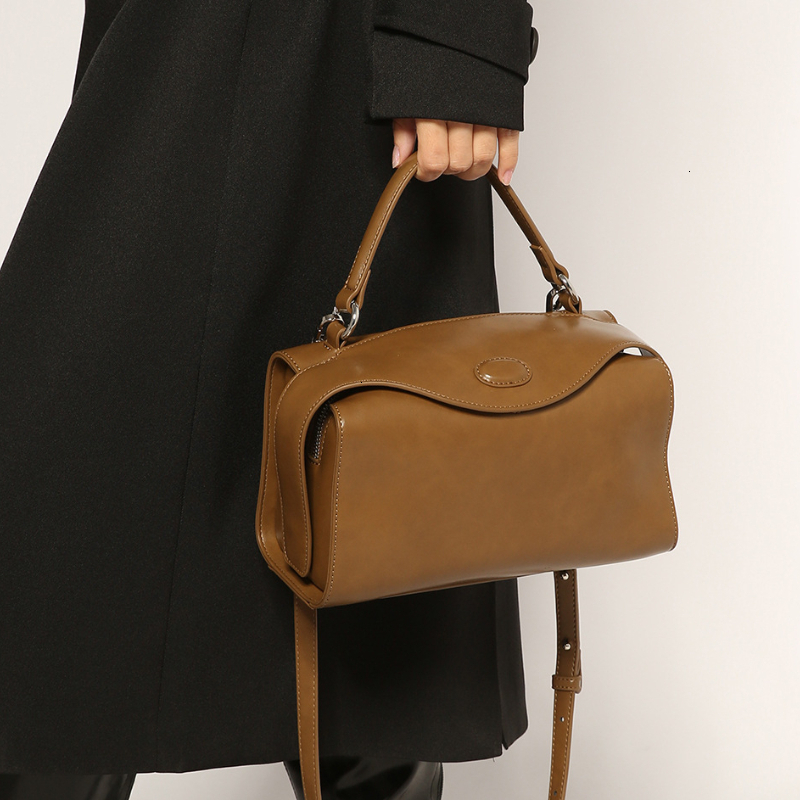 leather womens Boston bag highquality solid color large capacity handbag detachable shoulder strap small cross w240813