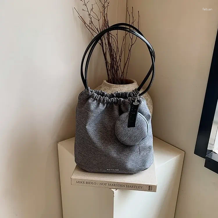 2025 new shoulder bags large capacity retro denim blue soft leather bag single womens tote niche design korean version handheld zhanyishengli