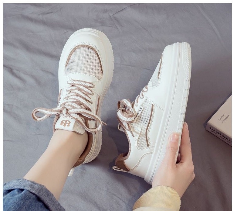New casual sports shoes with thick soles mesh hollow mesh shoes
