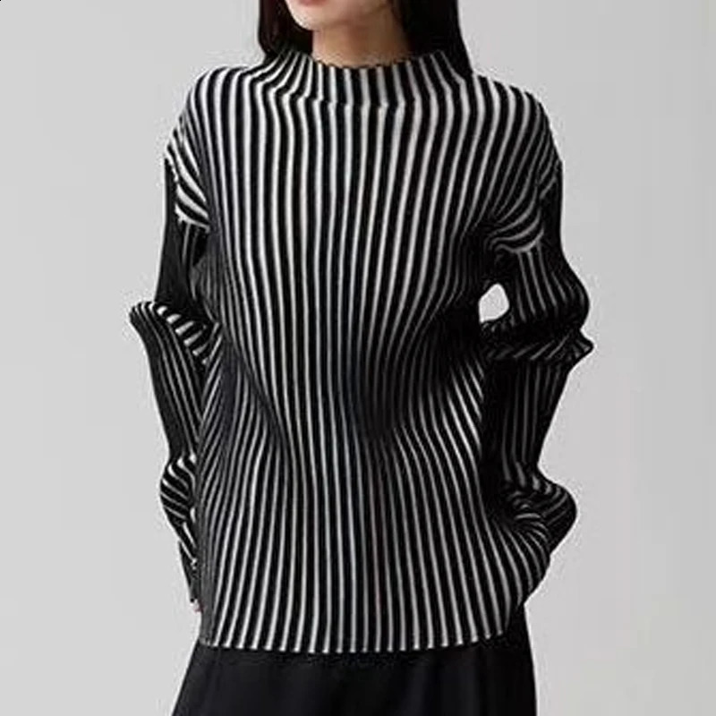 Autumn Winter Contrast Color Striped Sweater Women High Street Casual Slim Long Sleeve Pullovers Elegant Comfortable Tops 240813
