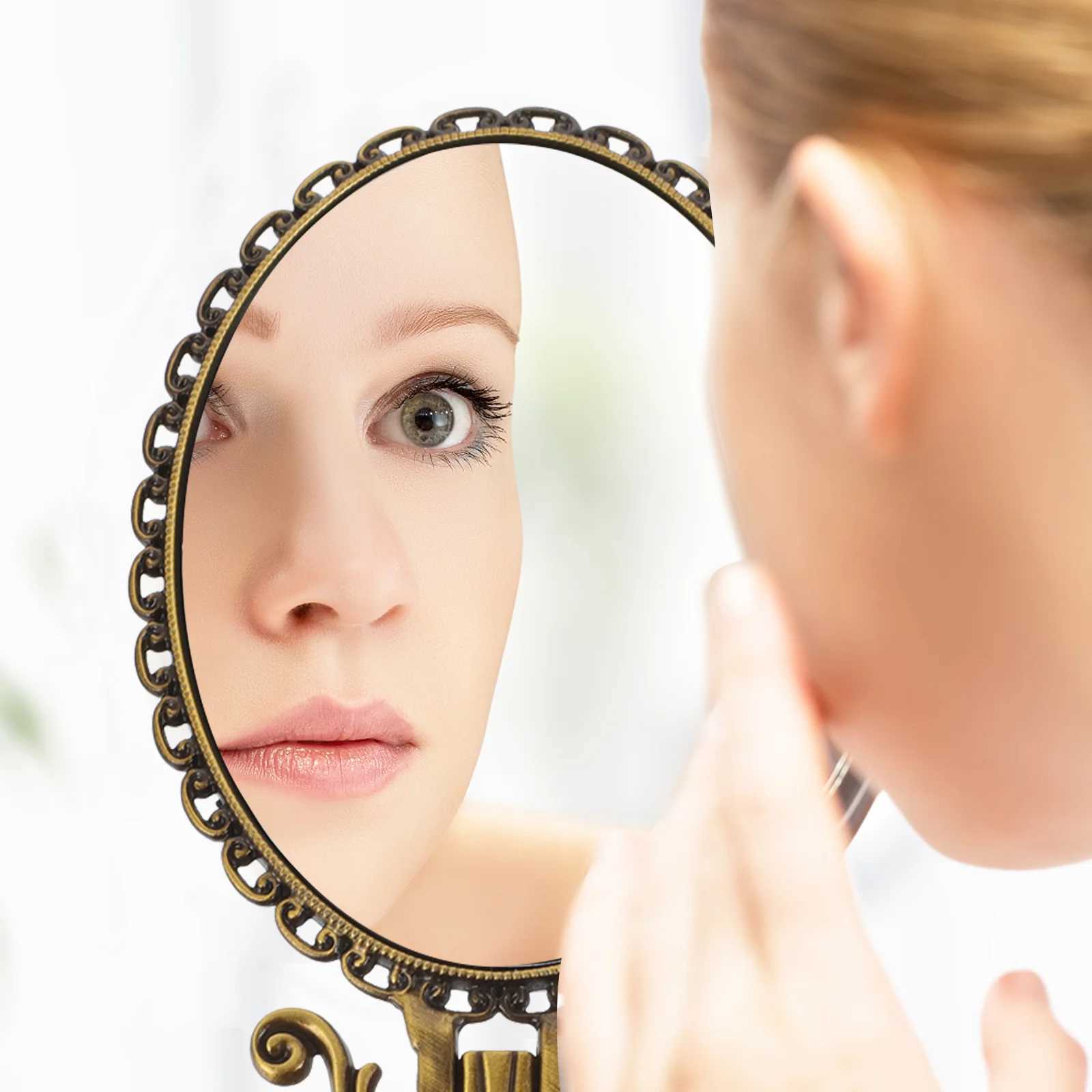 Handheld compact mirror makeup mirror with handheld countertop mirror small makeup beauty female hand retro compact travel W240813