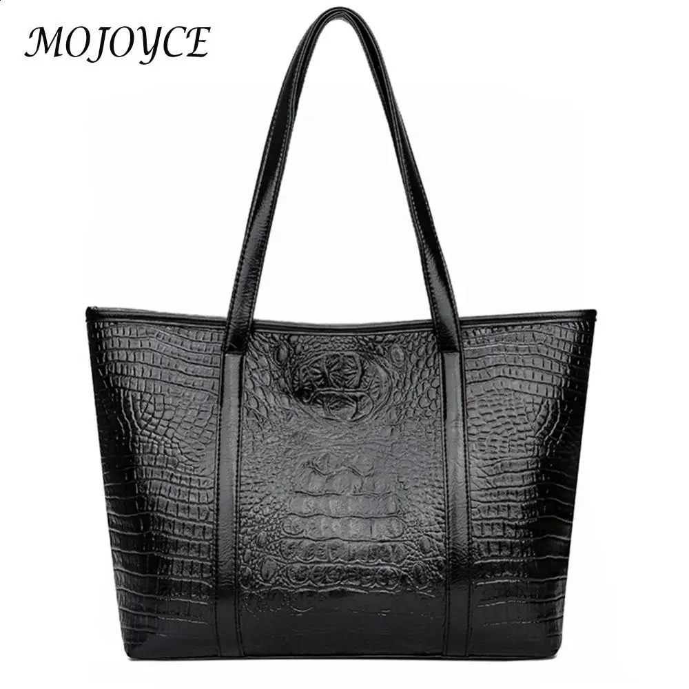 Womens large capacity handbag leather shoulder bag travel shopping 240813